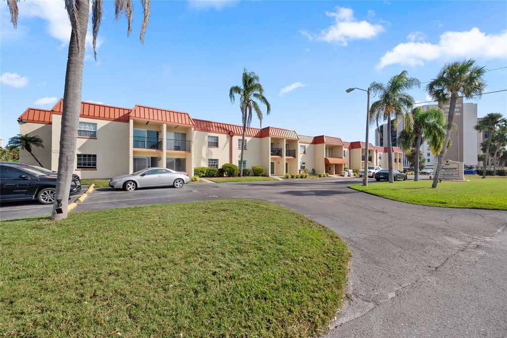 Photo of 10365 Paradise Boulevard #22, Treasure Island, FL 33706 (MLS # TB8466934)