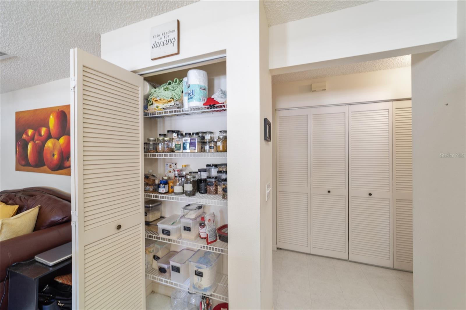 ON TOP OF THE WORLD - Residential