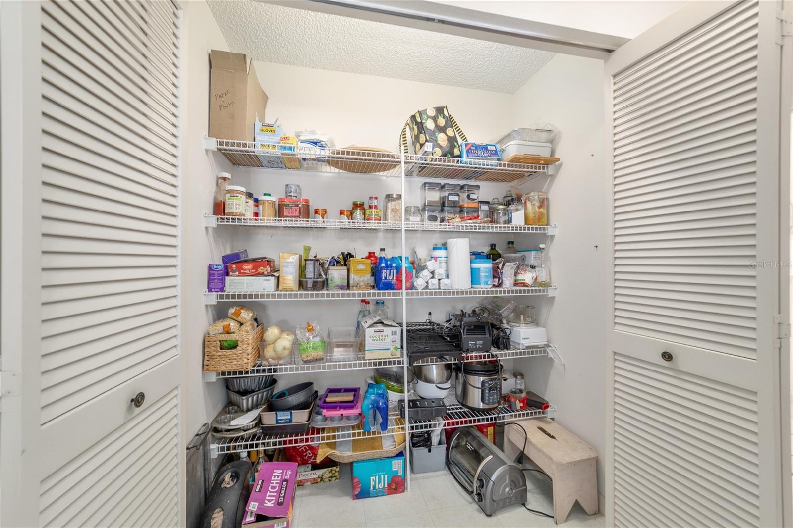 ON TOP OF THE WORLD - Residential