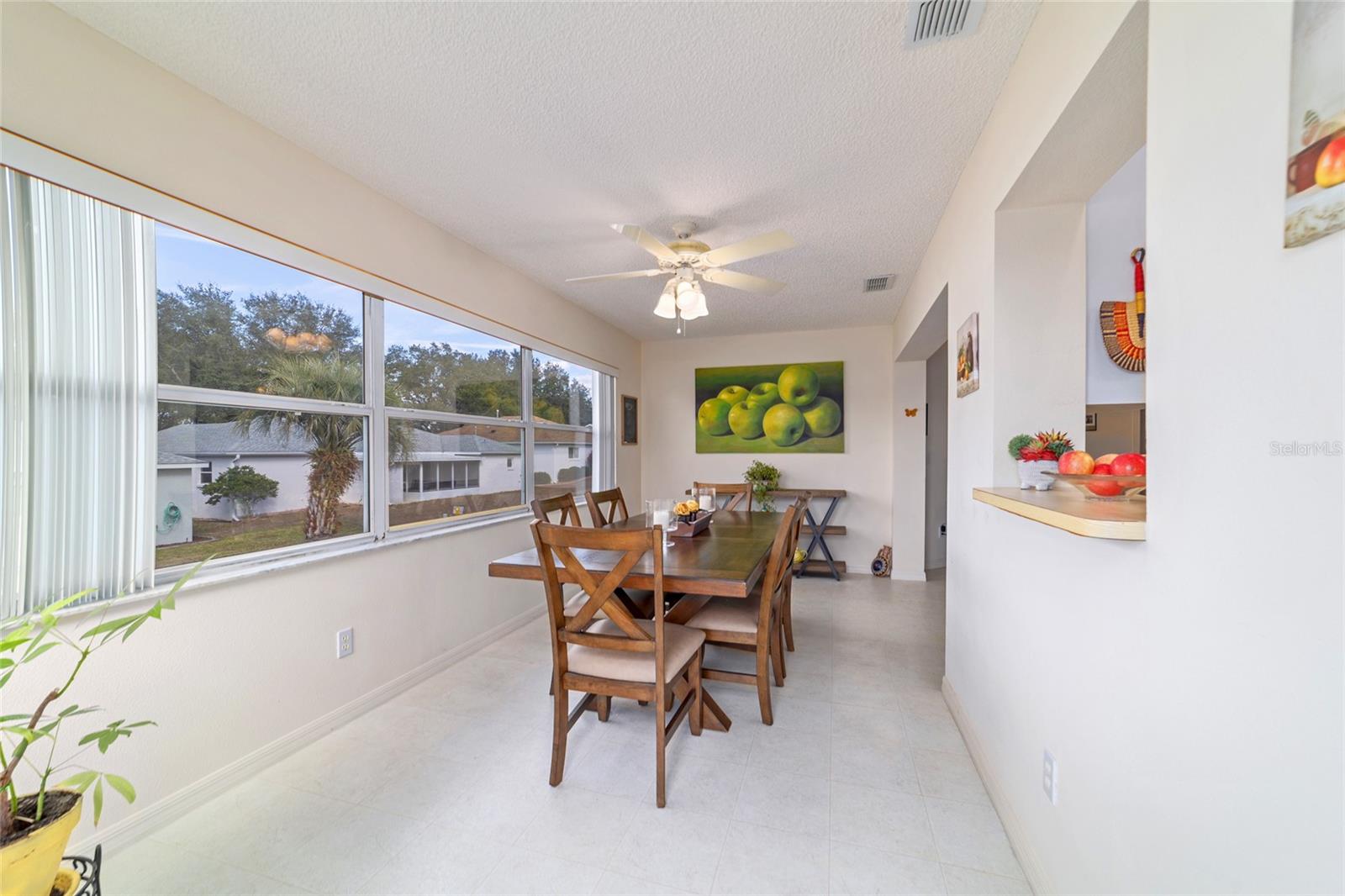 ON TOP OF THE WORLD - Residential