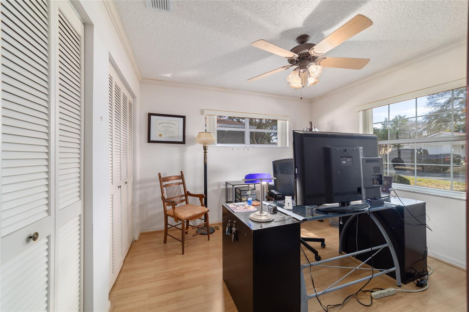 ON TOP OF THE WORLD - Residential