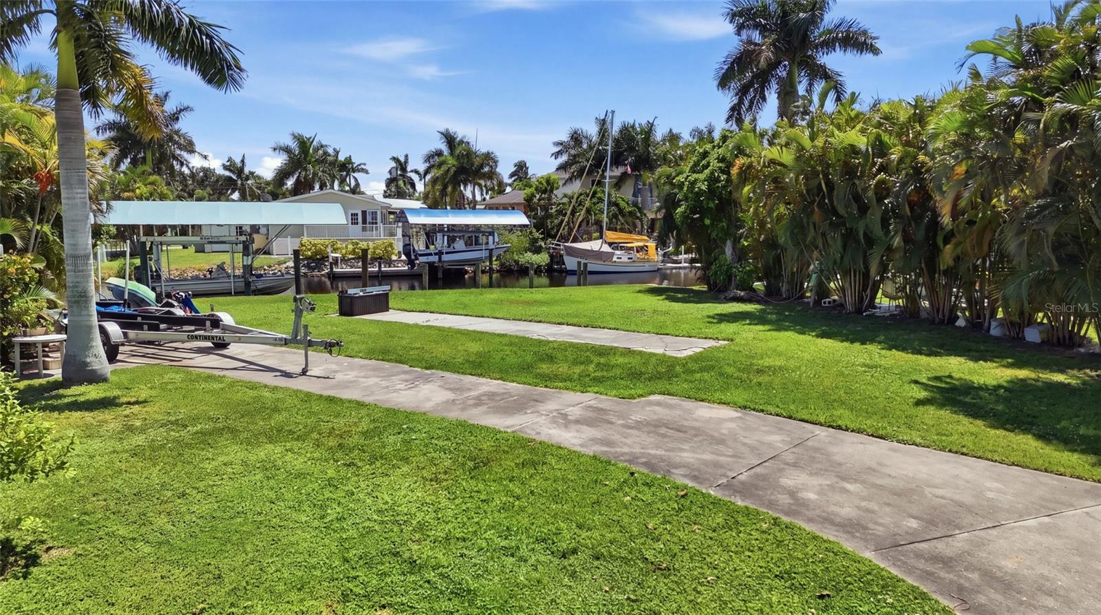 721 CORAL DRIVE