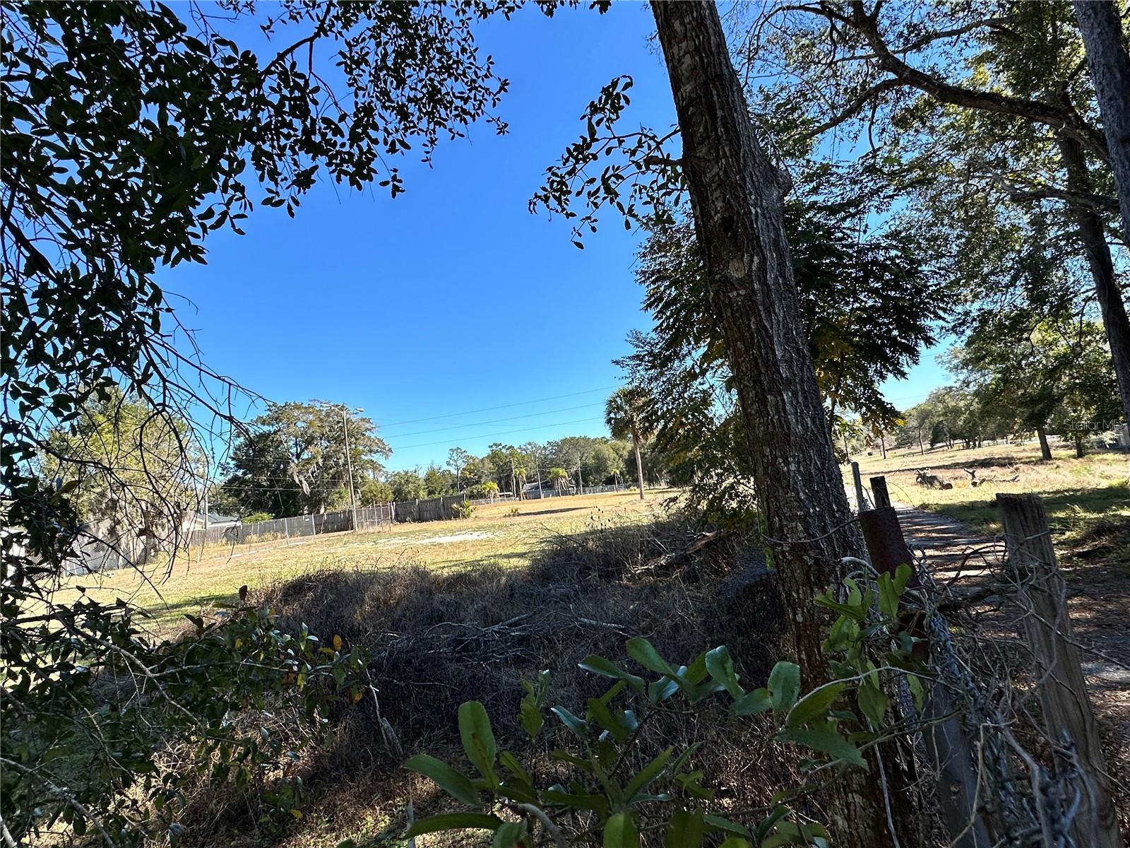 750 N WEKIWA SPRINGS ROAD