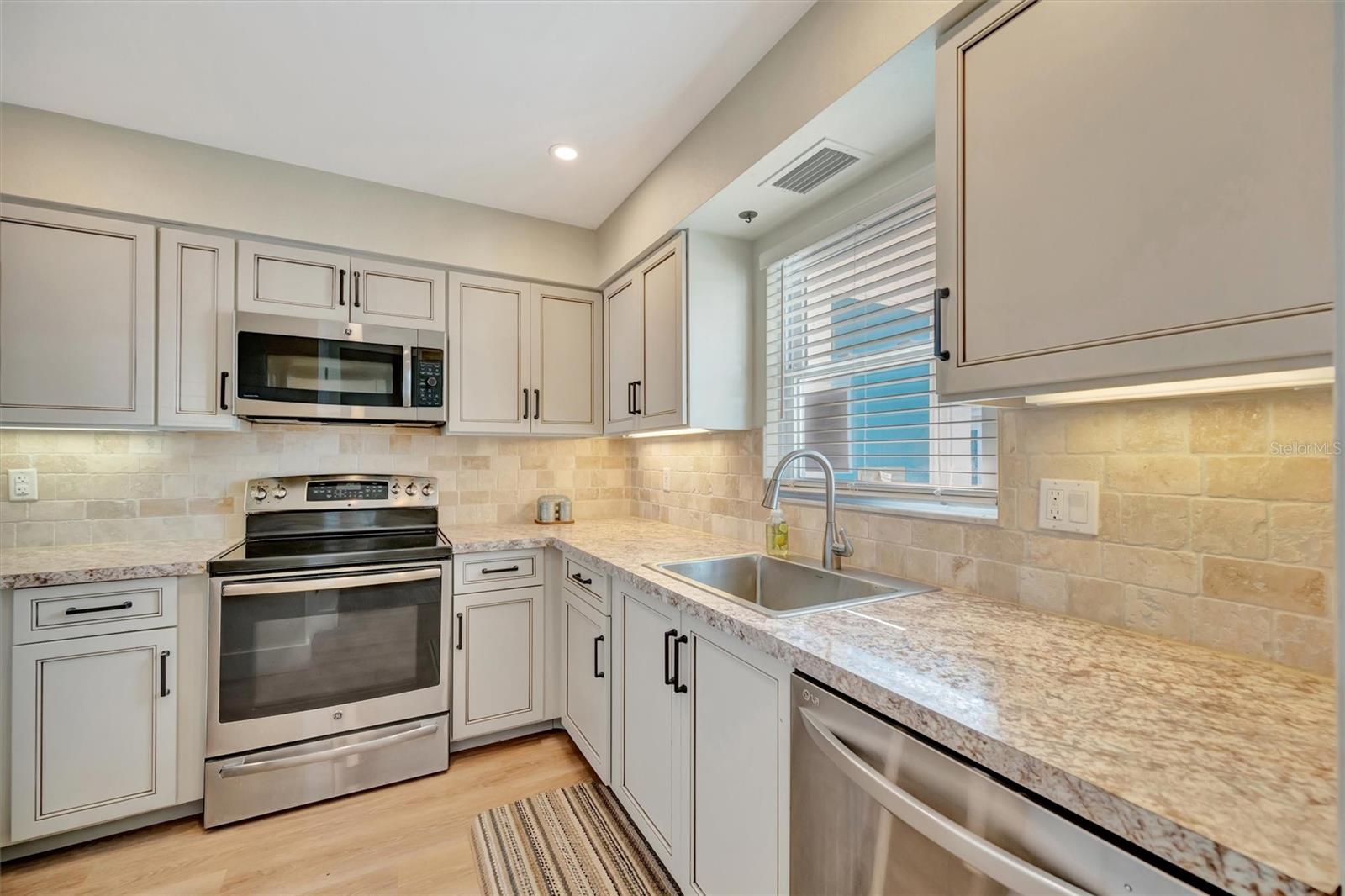 CASCO DORADO - Residential