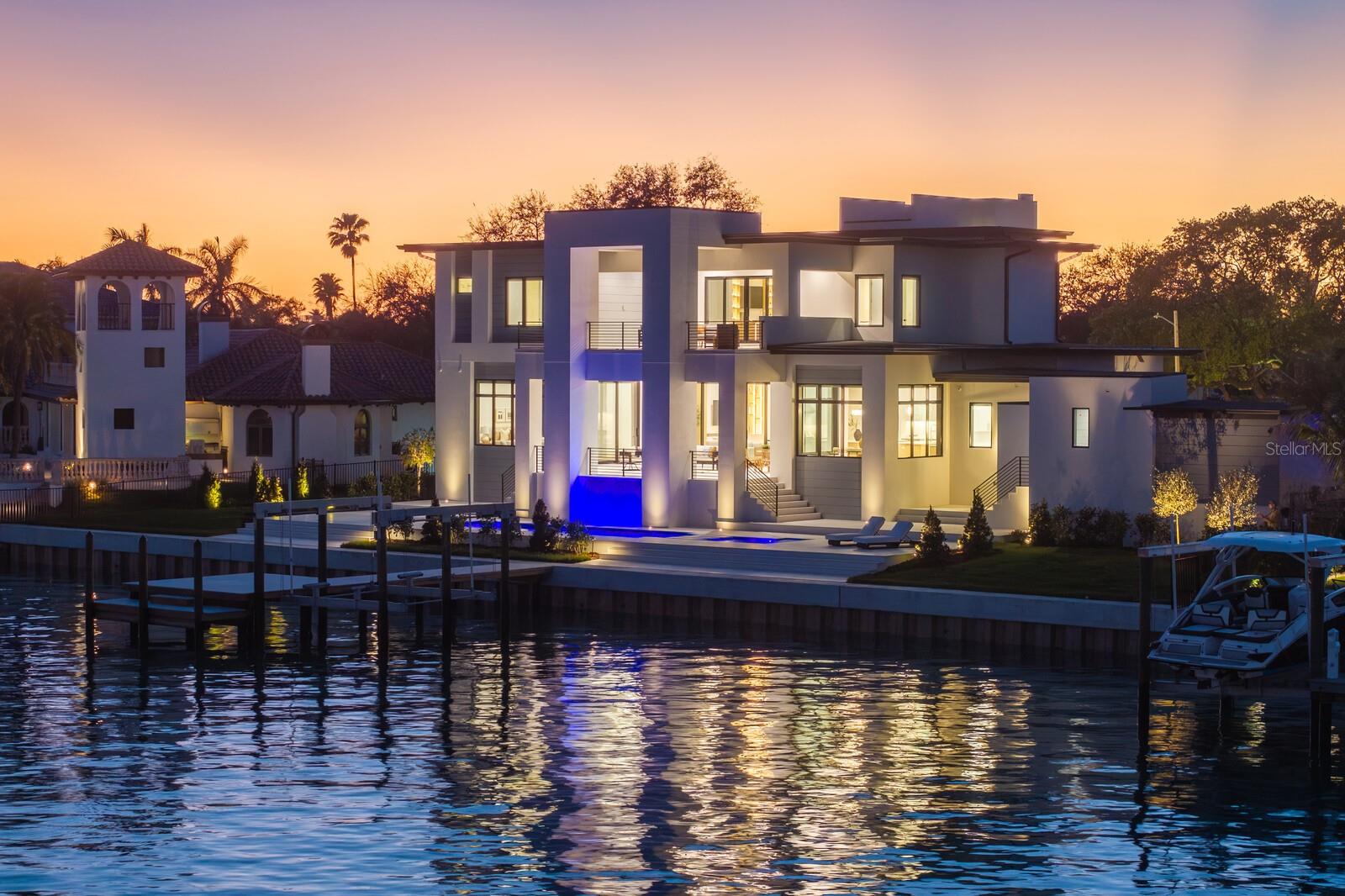 TIERRA VERDE UNIT 1 4TH REP - Residential