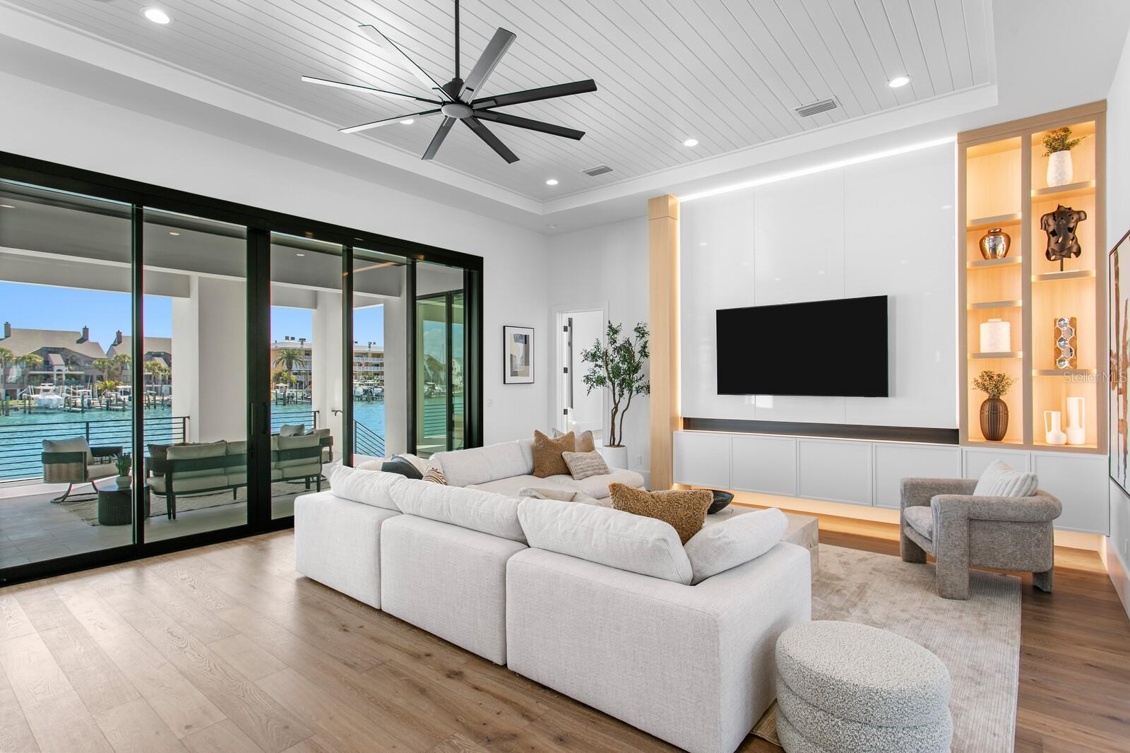 TIERRA VERDE UNIT 1 4TH REP - Residential