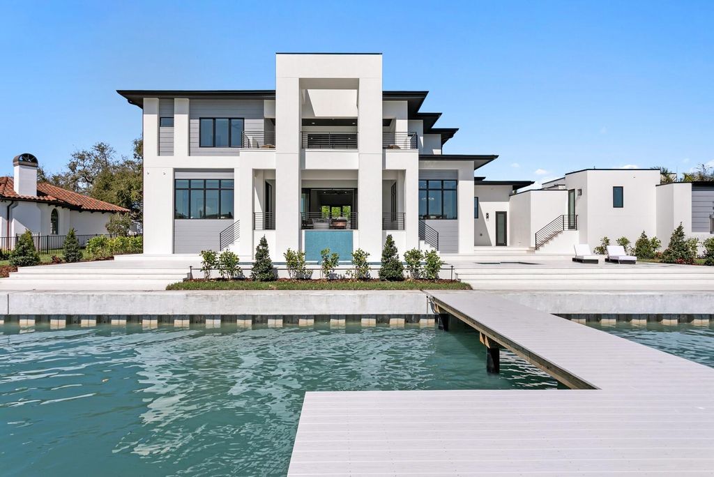 Photo of 500 Barcelona Drive, St Petersburg, FL 33715 (MLS # TB8482779)