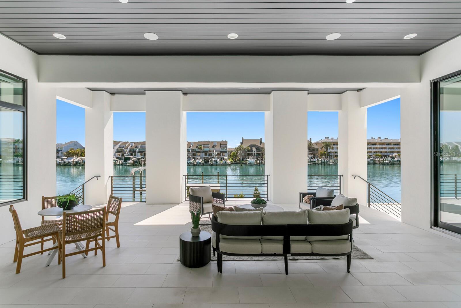 TIERRA VERDE UNIT 1 4TH REP - Residential