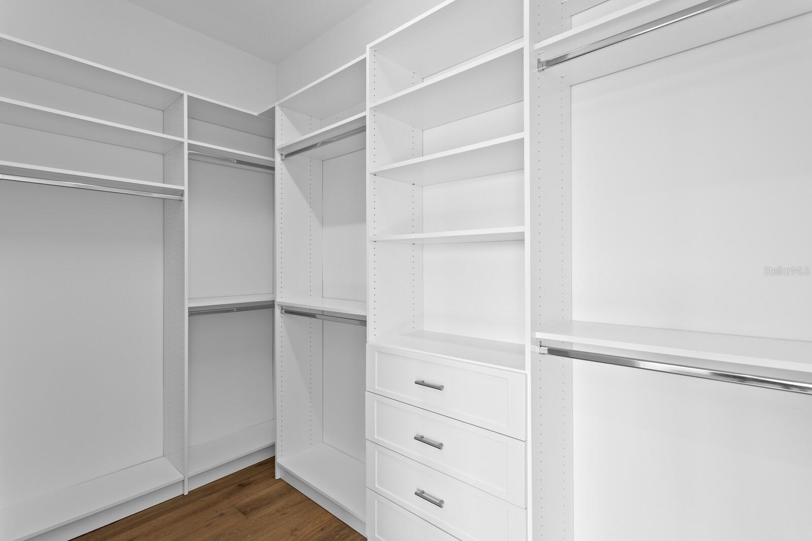 TIERRA VERDE UNIT 1 4TH REP - Residential