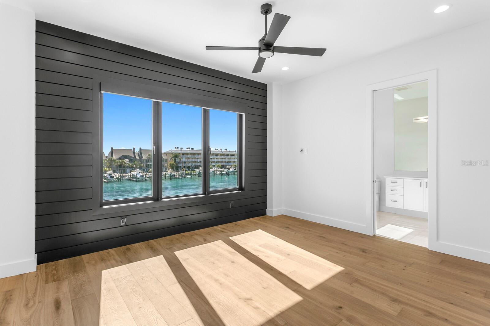 TIERRA VERDE UNIT 1 4TH REP - Residential