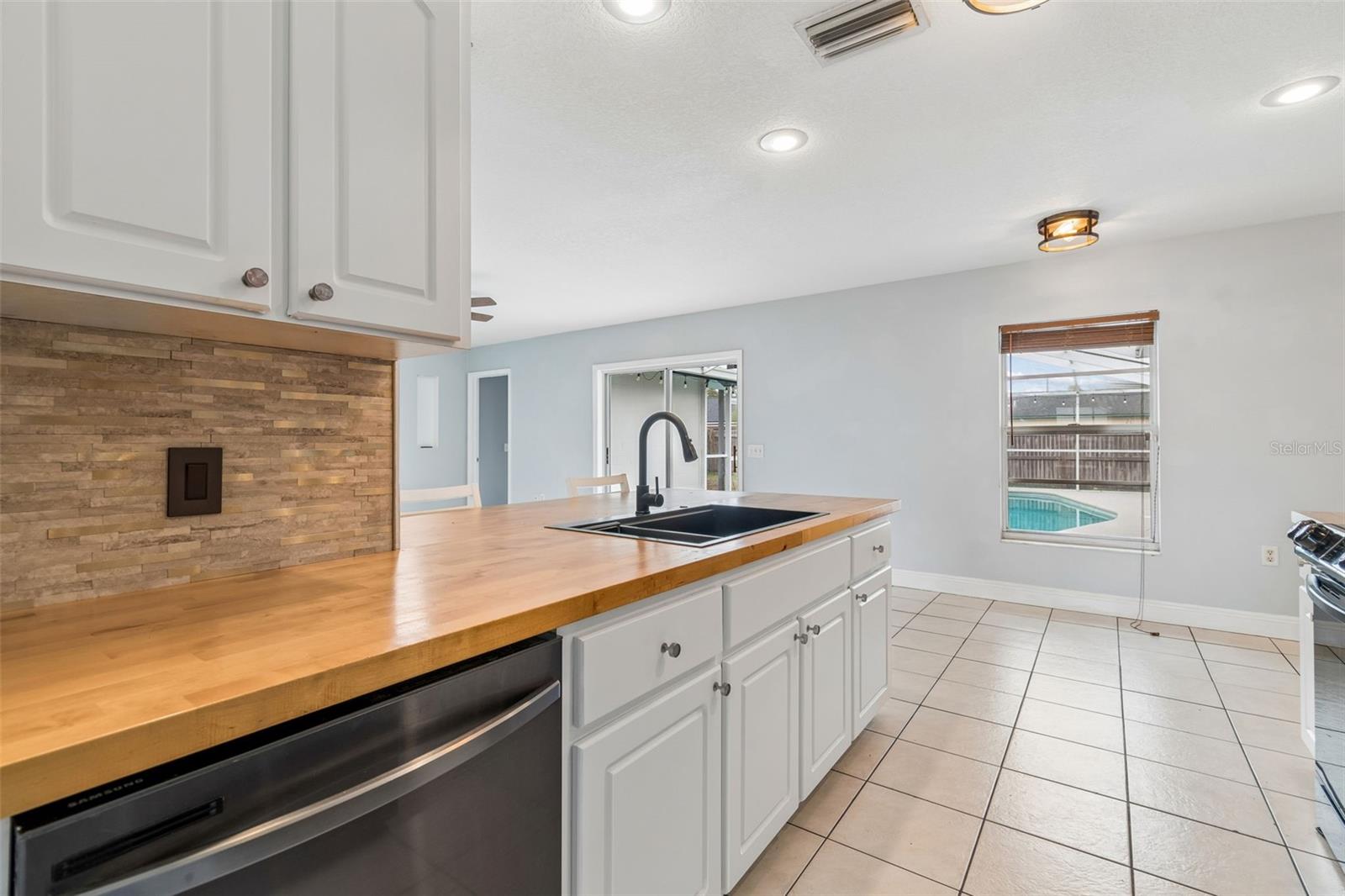 BLOOMINGDALE SEC B UNIT 2 - Residential