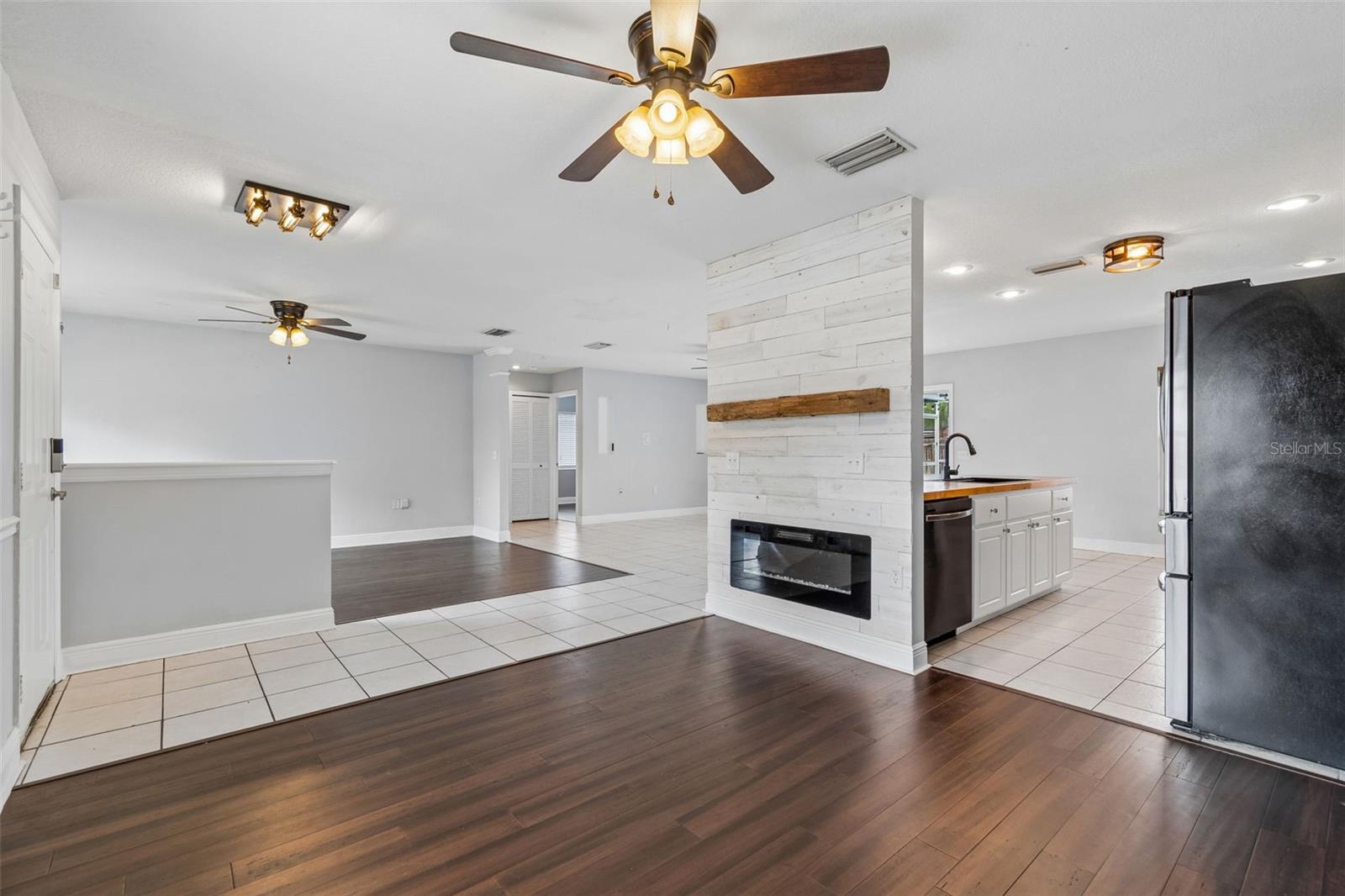 BLOOMINGDALE SEC B UNIT 2 - Residential