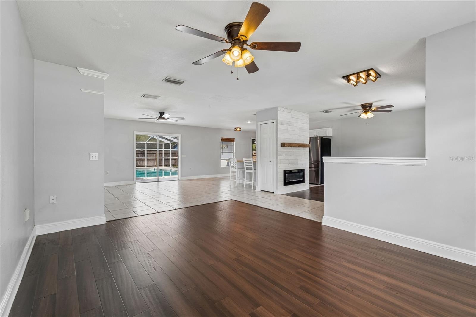 BLOOMINGDALE SEC B UNIT 2 - Residential