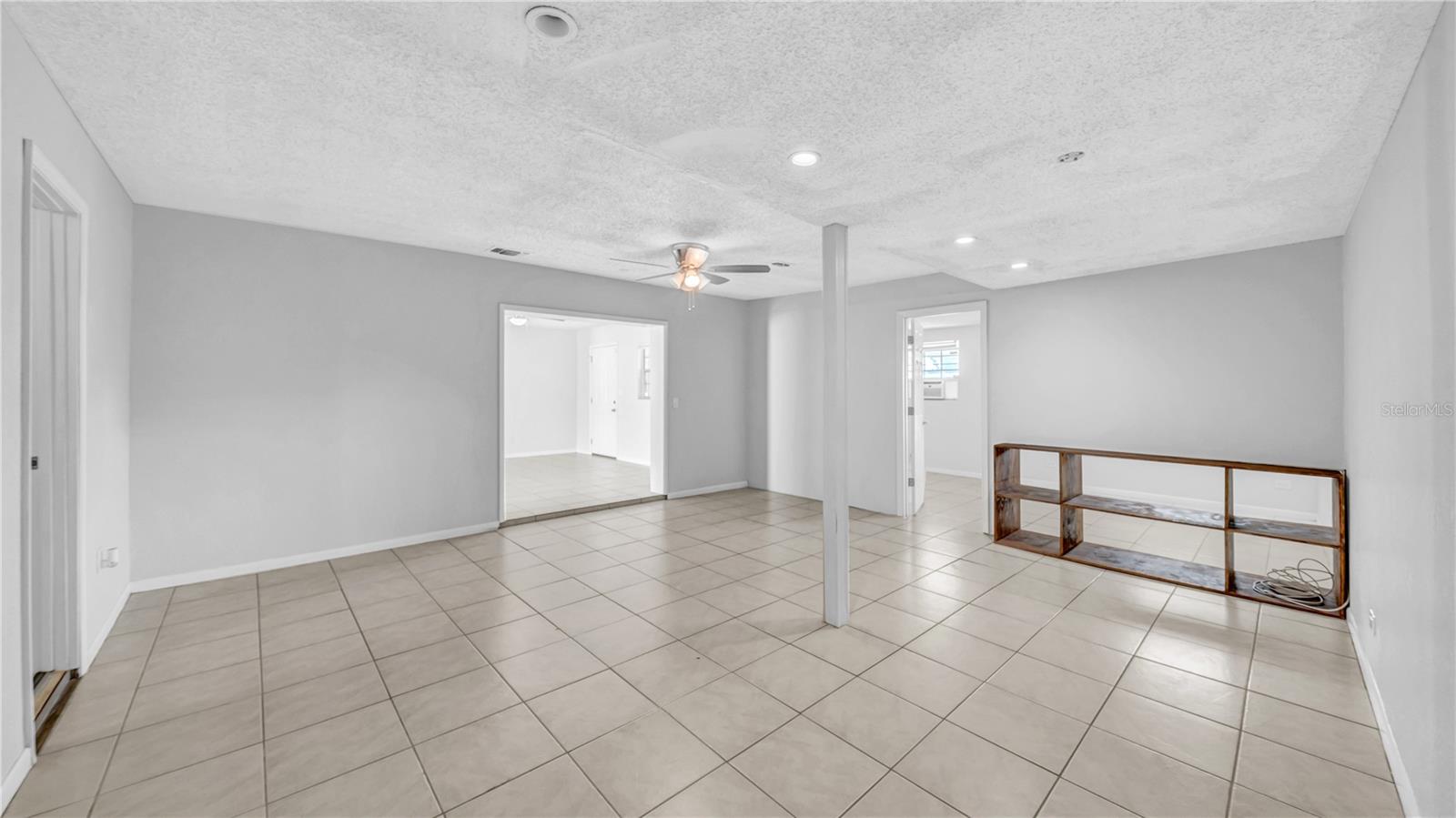 MEADOW LAWN 11TH ADD - Residential Lease