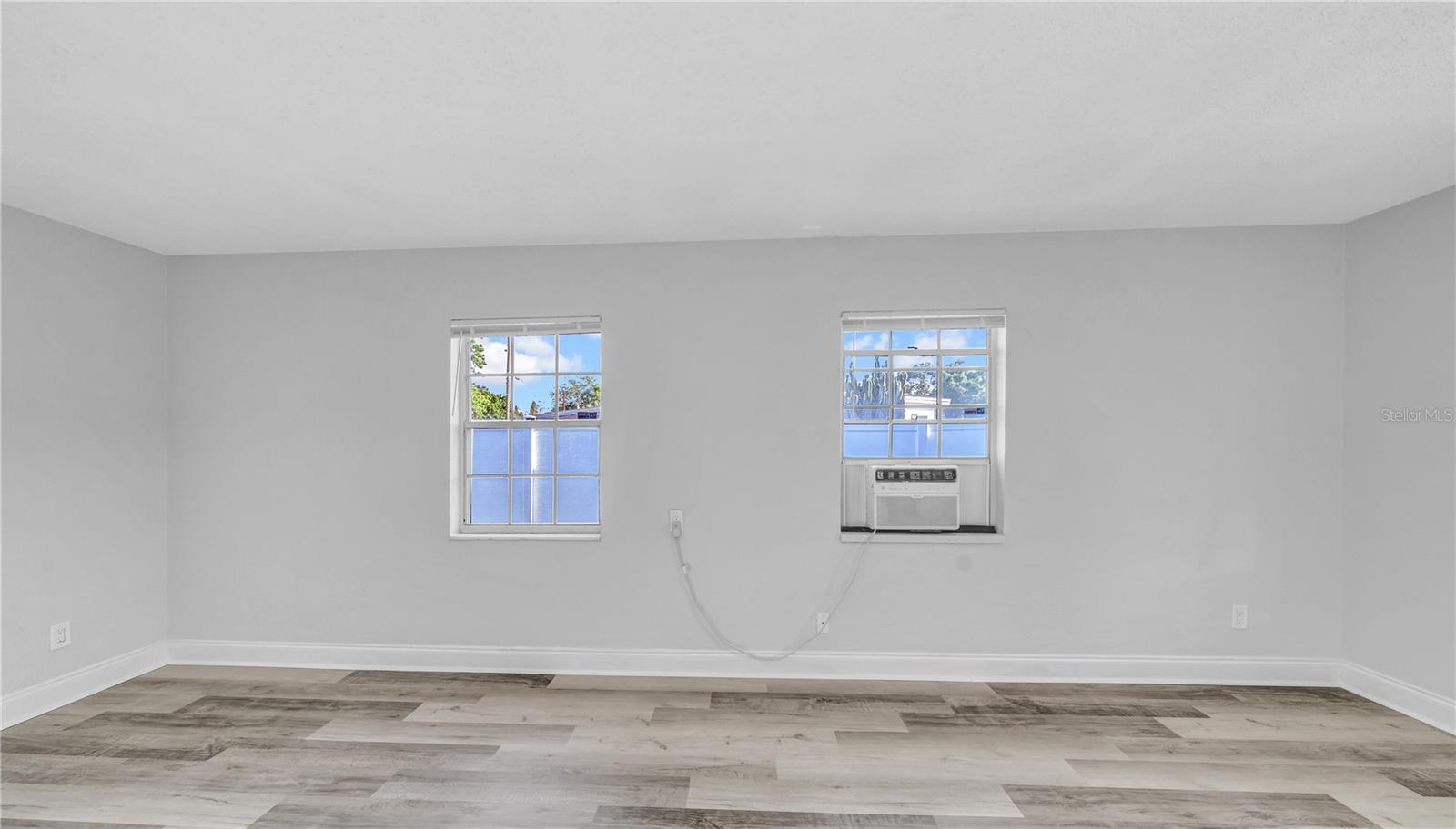 MEADOW LAWN 11TH ADD - Residential Lease