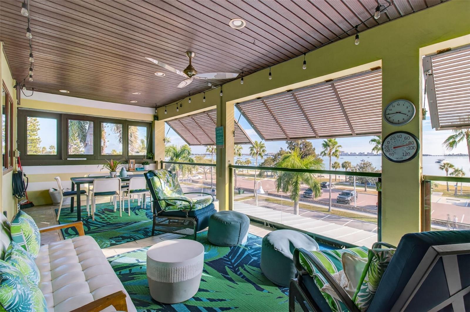 BOCA CEIGA PARK - Commercial Sale