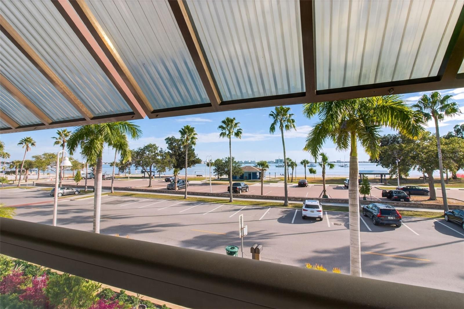 BOCA CEIGA PARK - Commercial Sale