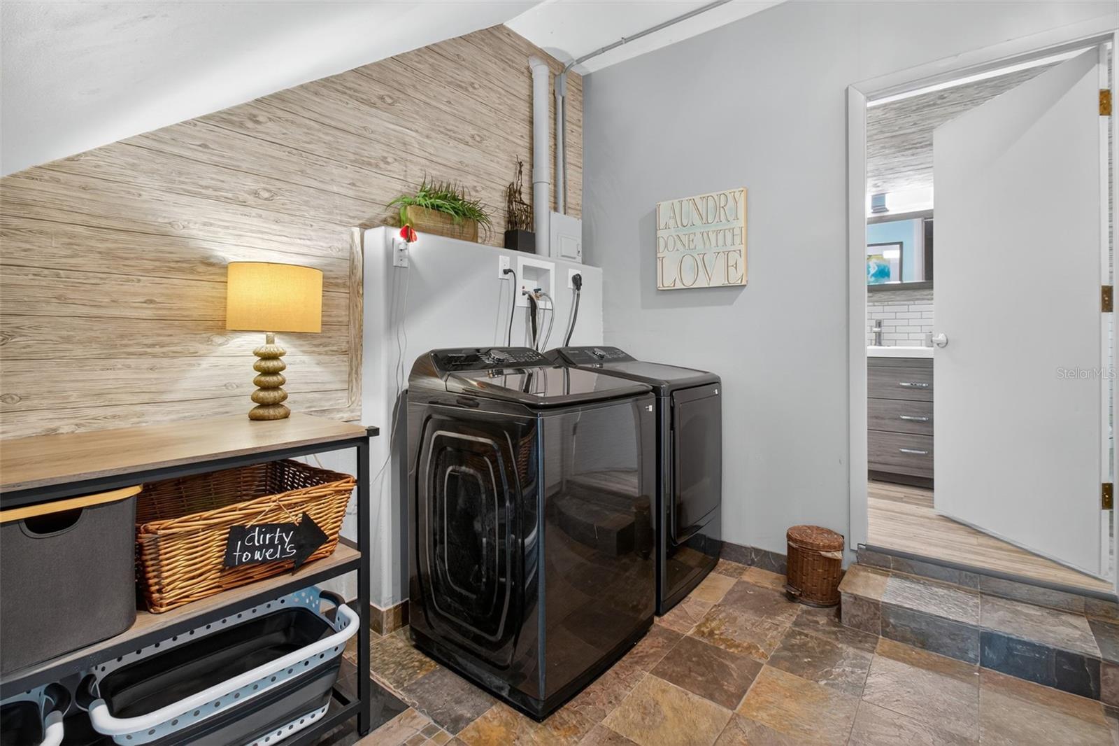 BOCA CEIGA PARK - Commercial Sale