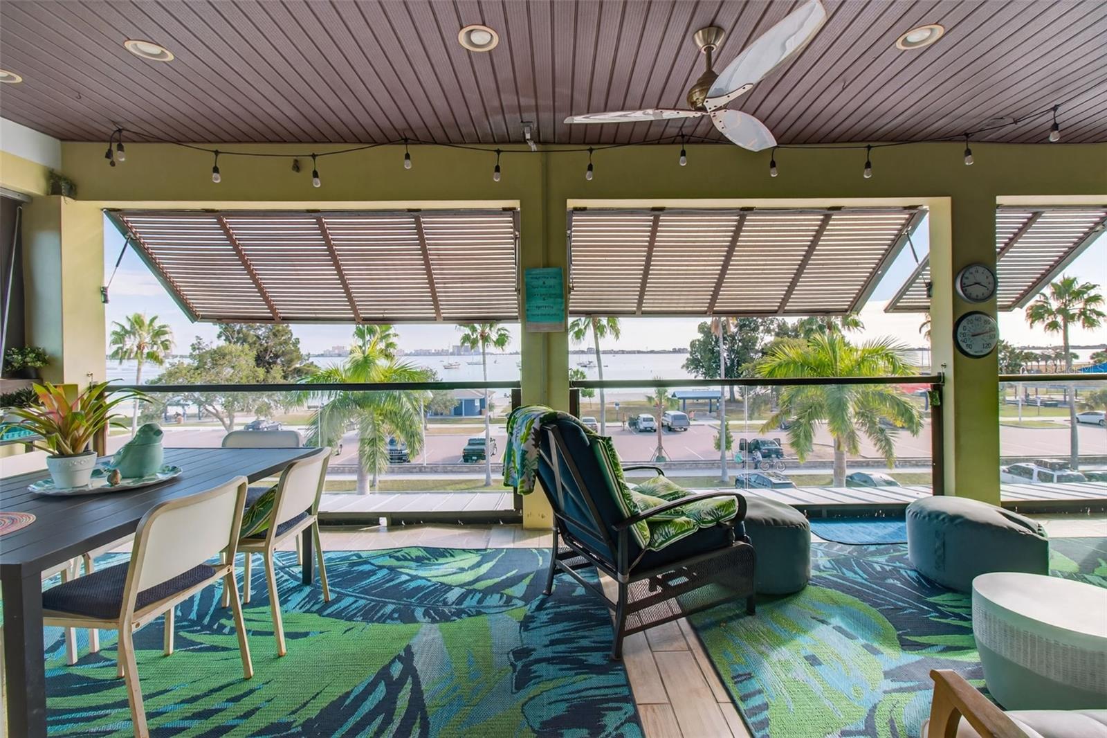 BOCA CEIGA PARK - Commercial Sale