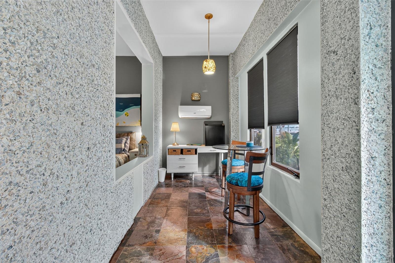 BOCA CEIGA PARK - Commercial Sale