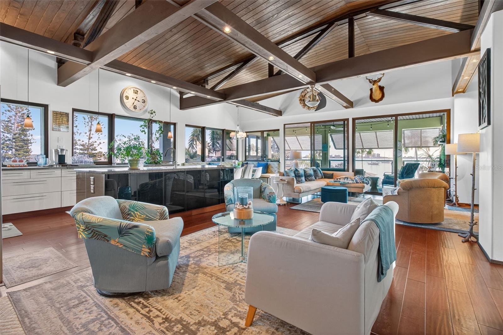 BOCA CEIGA PARK - Commercial Sale