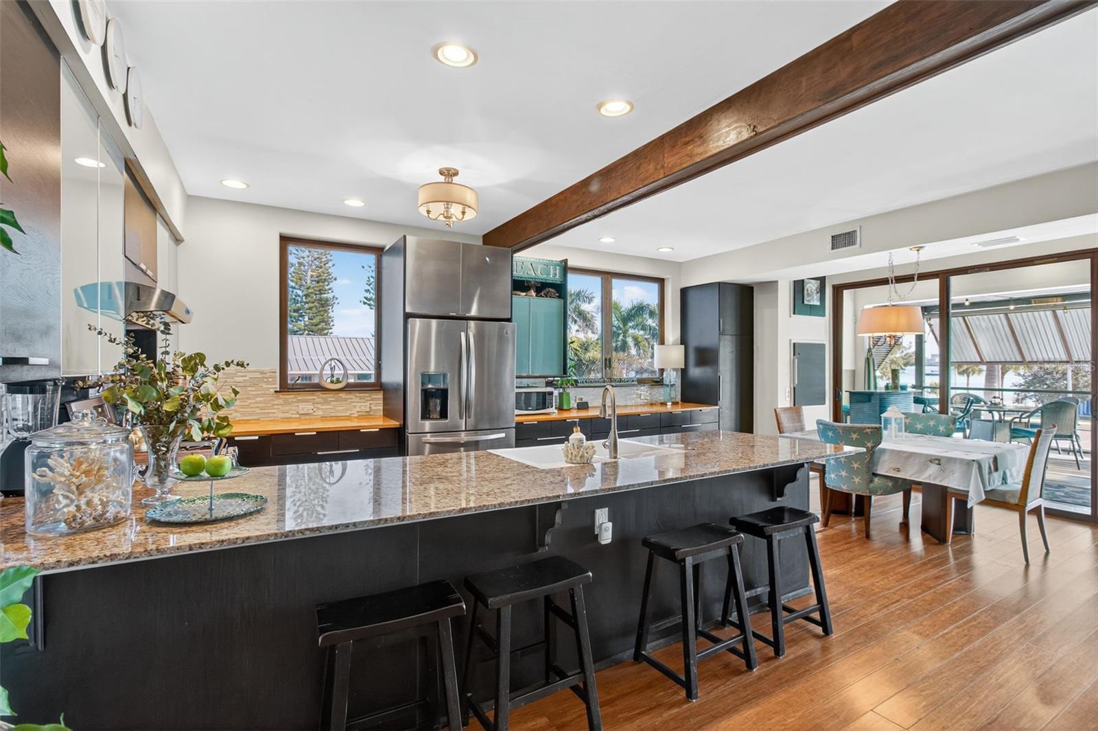 BOCA CEIGA PARK - Commercial Sale