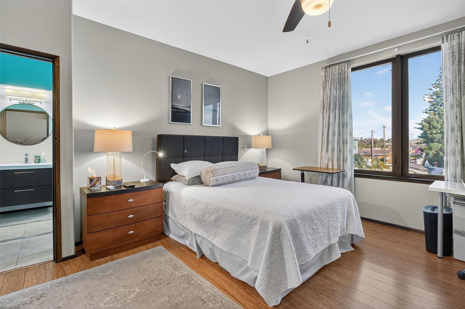 BOCA CEIGA PARK - Commercial Sale