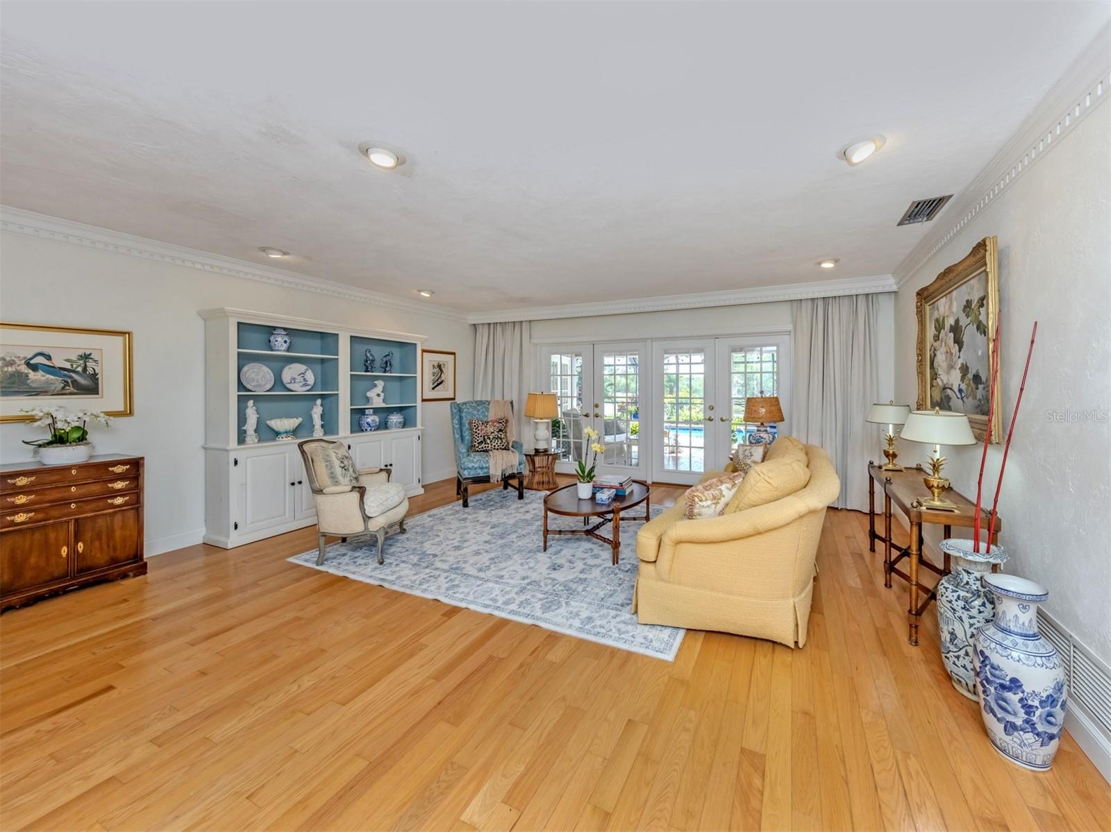 SORRENTO WOODS - Residential