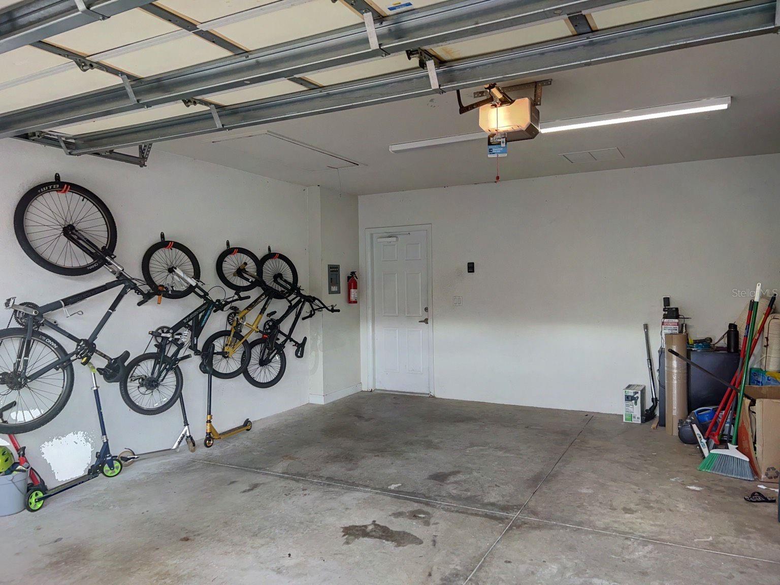 VILLAGEWALK/LK NONAA 01B - Residential