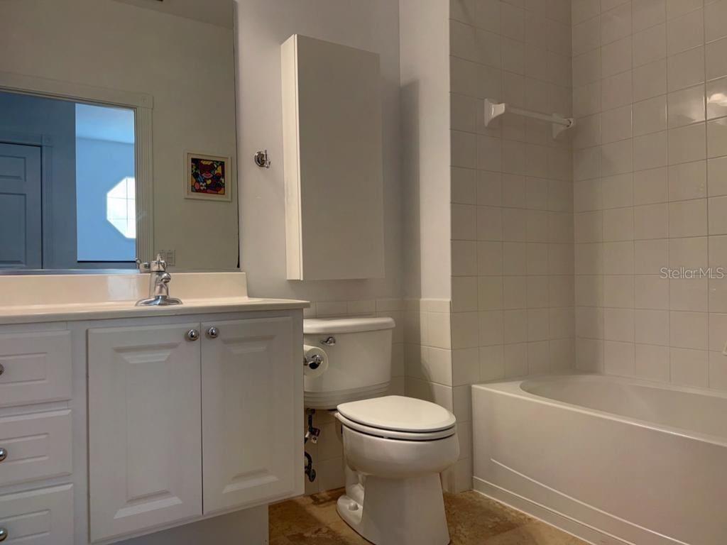 VILLAGEWALK/LK NONAA 01B - Residential