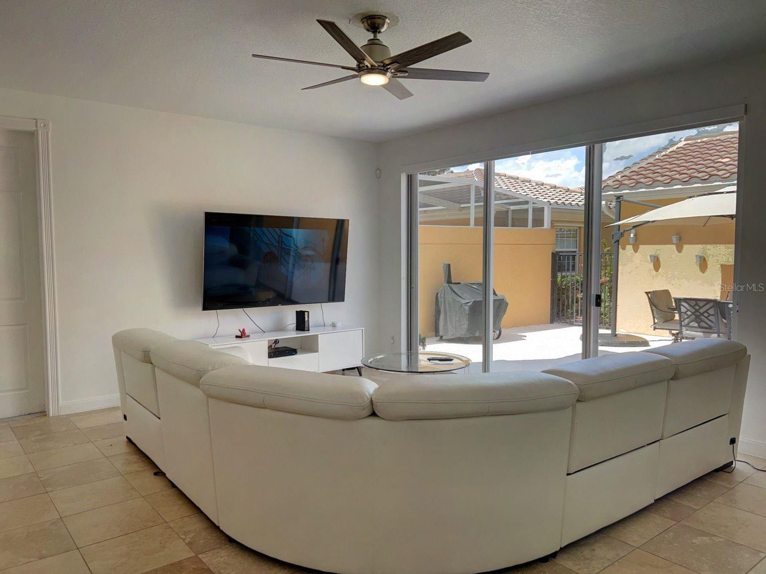 VILLAGEWALK/LK NONAA 01B - Residential