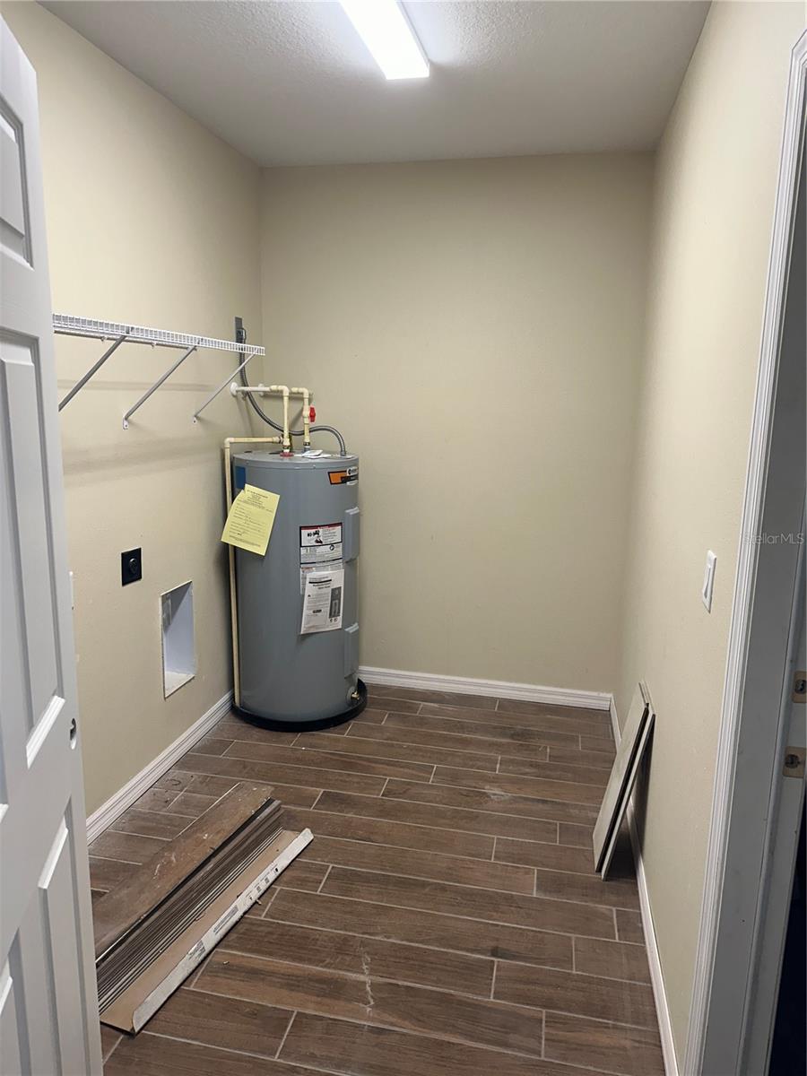 HEATHER LAKES PHASE 1 UNIT 1 S - Residential