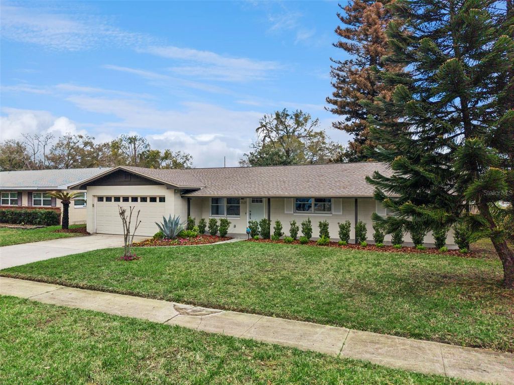 Photo of 2521 Lassek Drive, Orlando, FL 32806 (MLS # O6389718)