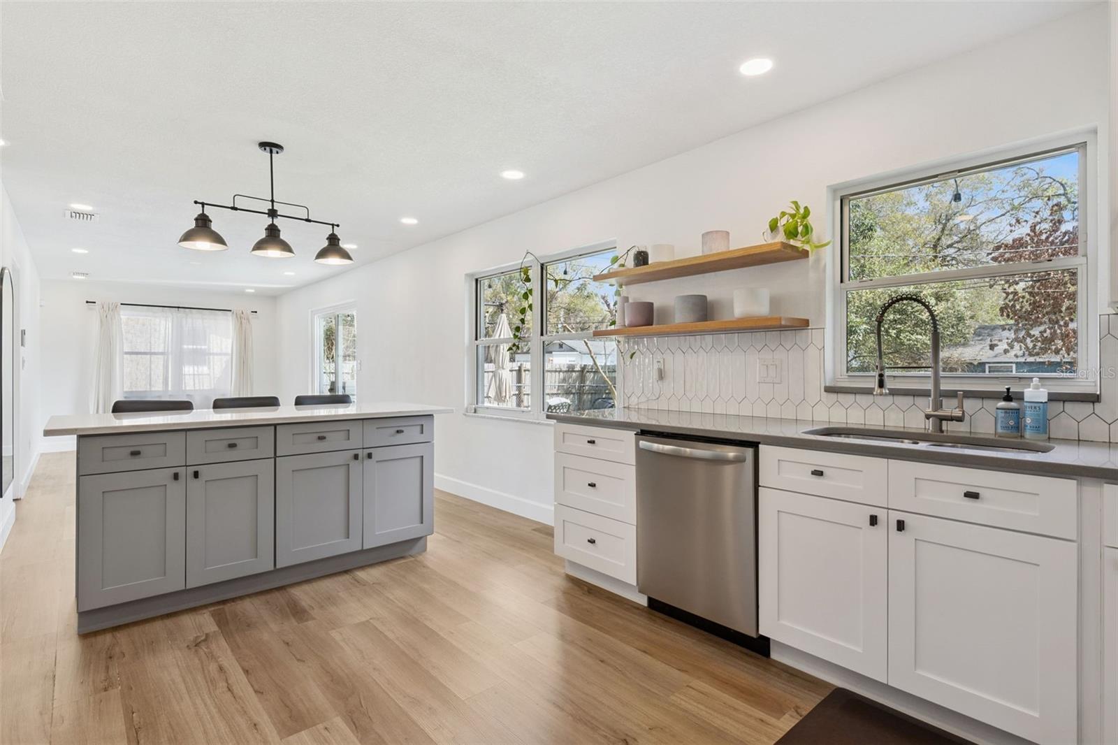 DOVER TERRACE - Residential