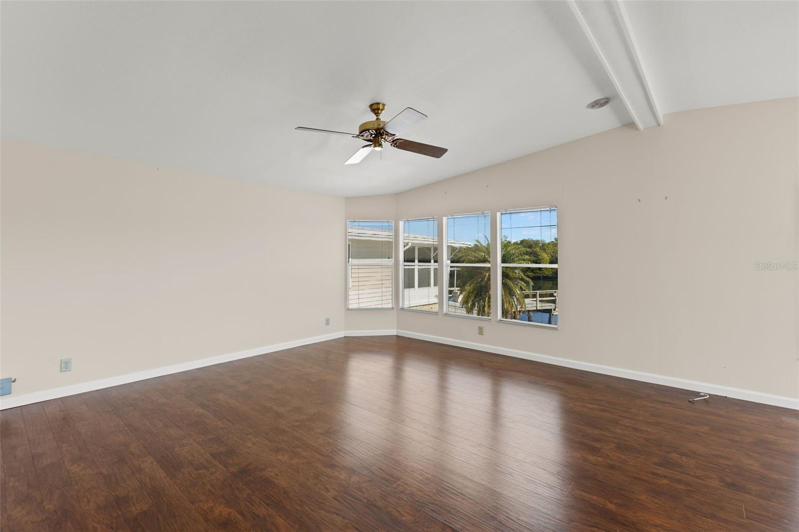 MOBEL AMERICANA MOBILE HOME PARK UNREC - Residential