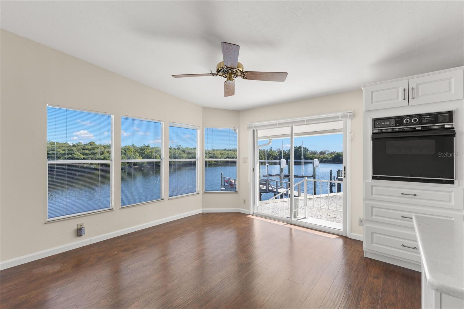 MOBEL AMERICANA MOBILE HOME PARK UNREC - Residential