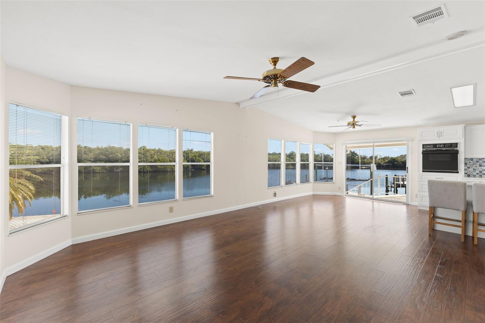 MOBEL AMERICANA MOBILE HOME PARK UNREC - Residential