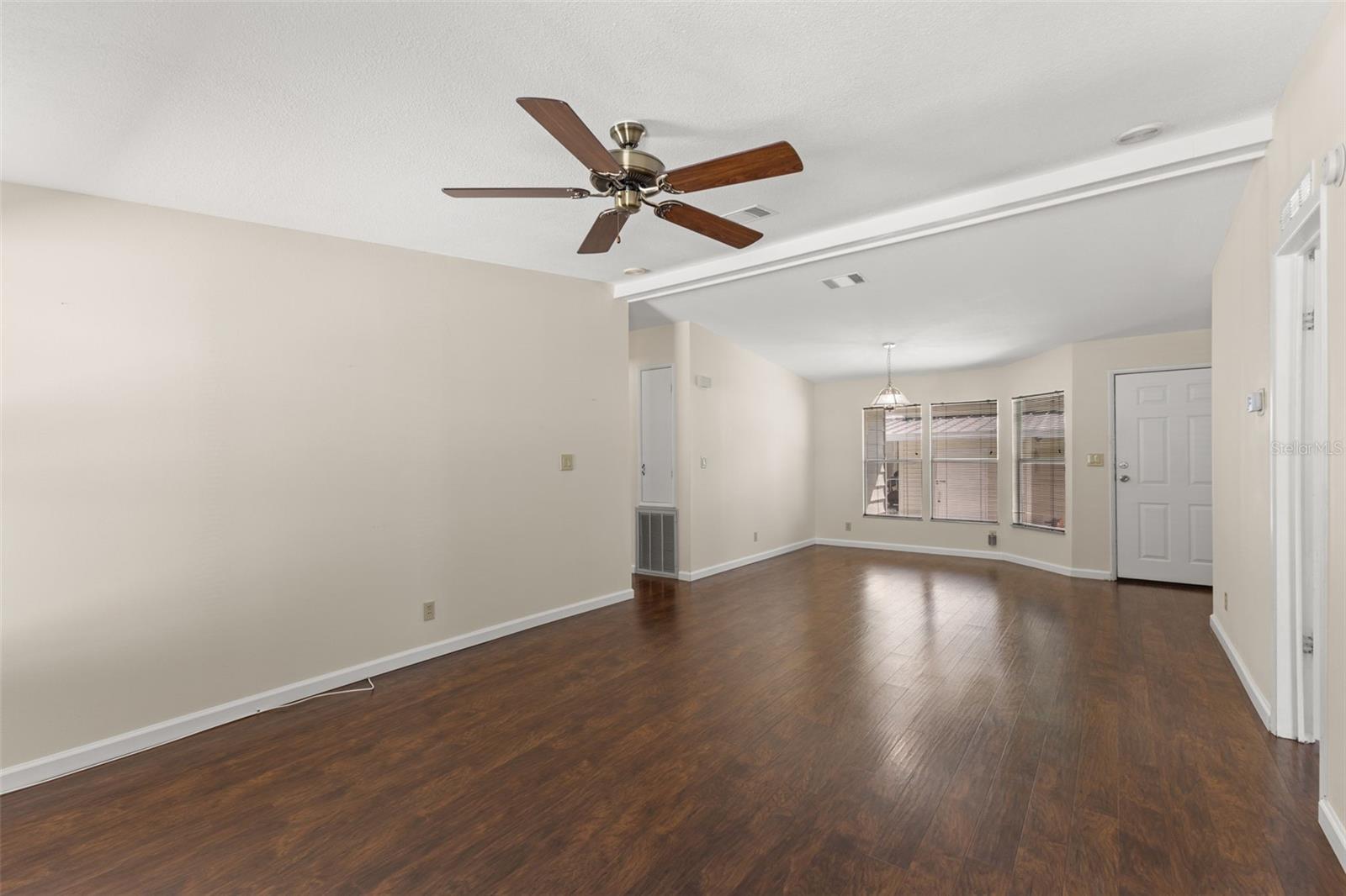 MOBEL AMERICANA MOBILE HOME PARK UNREC - Residential