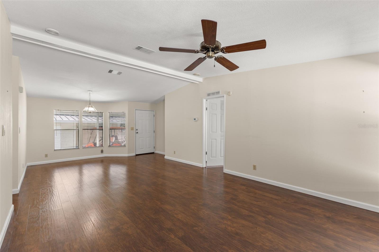 MOBEL AMERICANA MOBILE HOME PARK UNREC - Residential