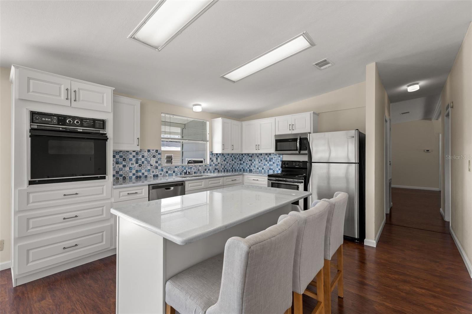 MOBEL AMERICANA MOBILE HOME PARK UNREC - Residential