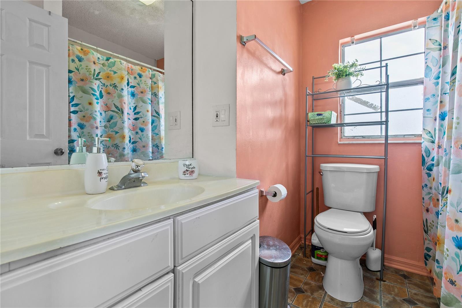 LAKEVIEW FARMS - Residential