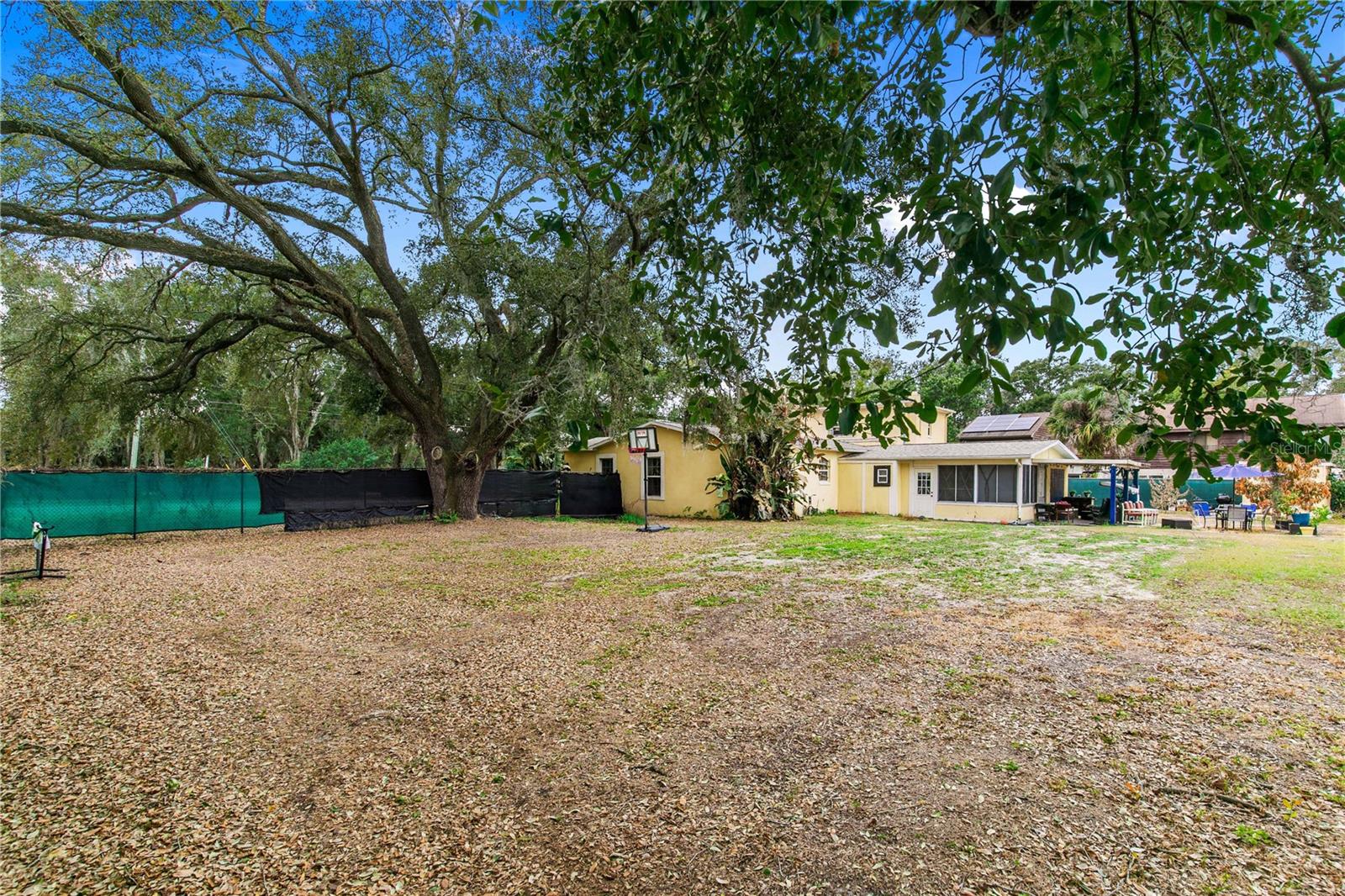 LAKEVIEW FARMS - Residential