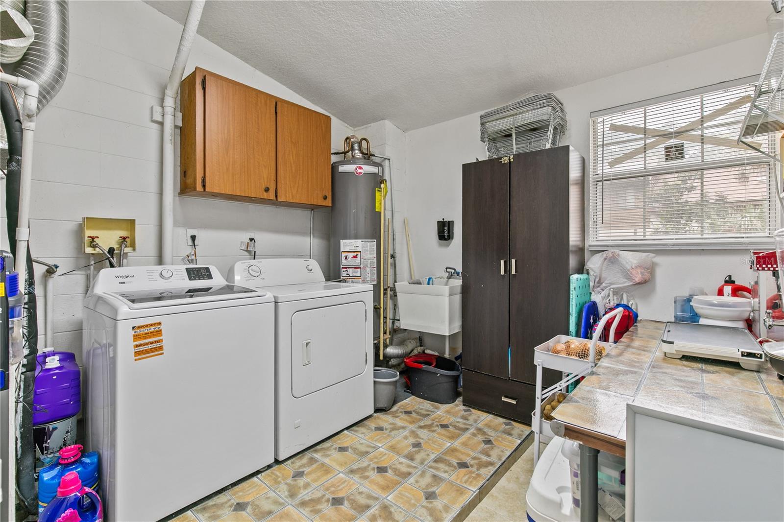 LAKEVIEW FARMS - Residential