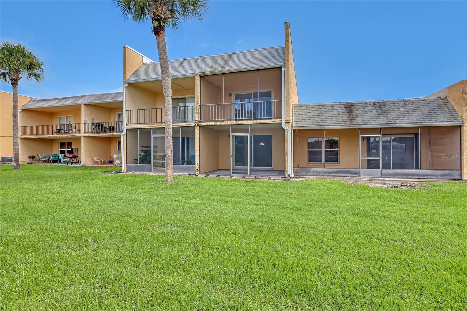 OAK PARK VILLAS OF BREVARD CONDO - Residential