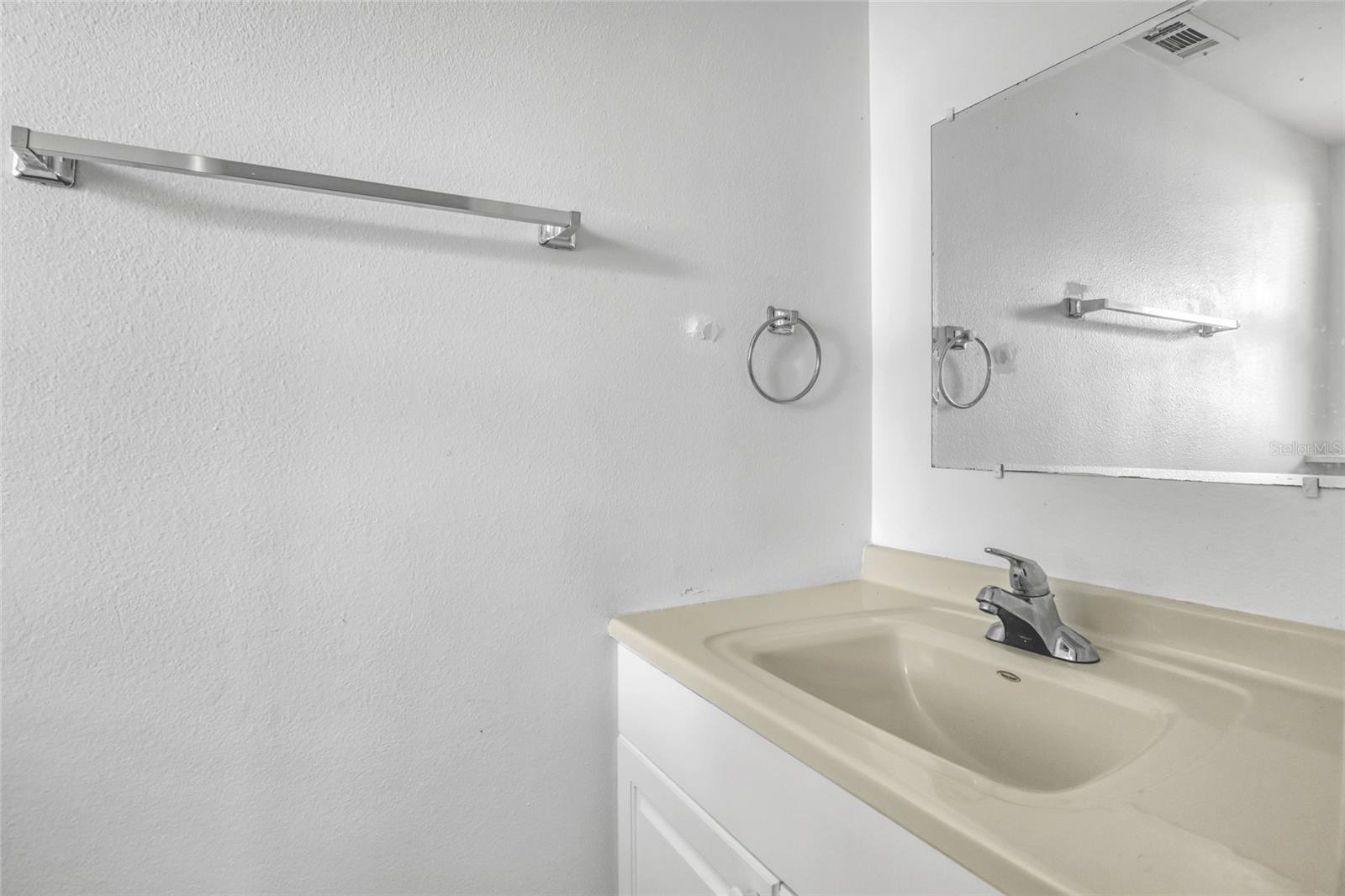 OAK PARK VILLAS OF BREVARD CONDO - Residential