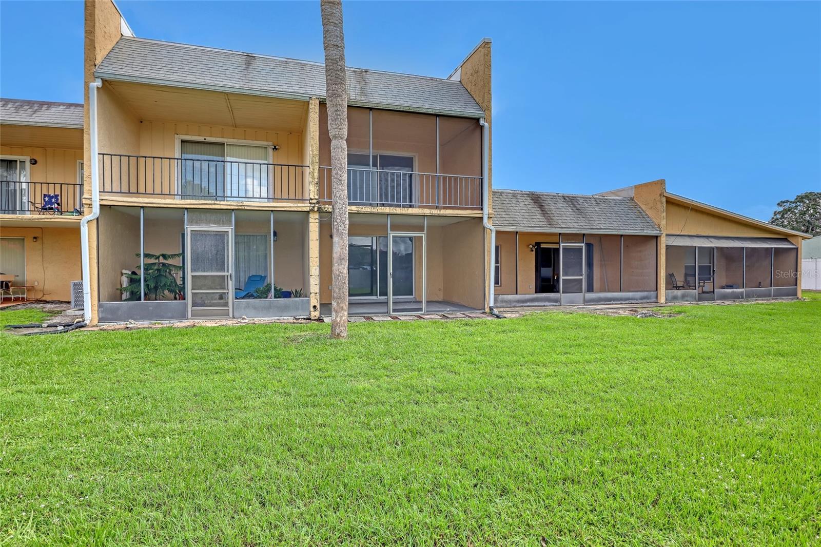 OAK PARK VILLAS OF BREVARD CONDO - Residential