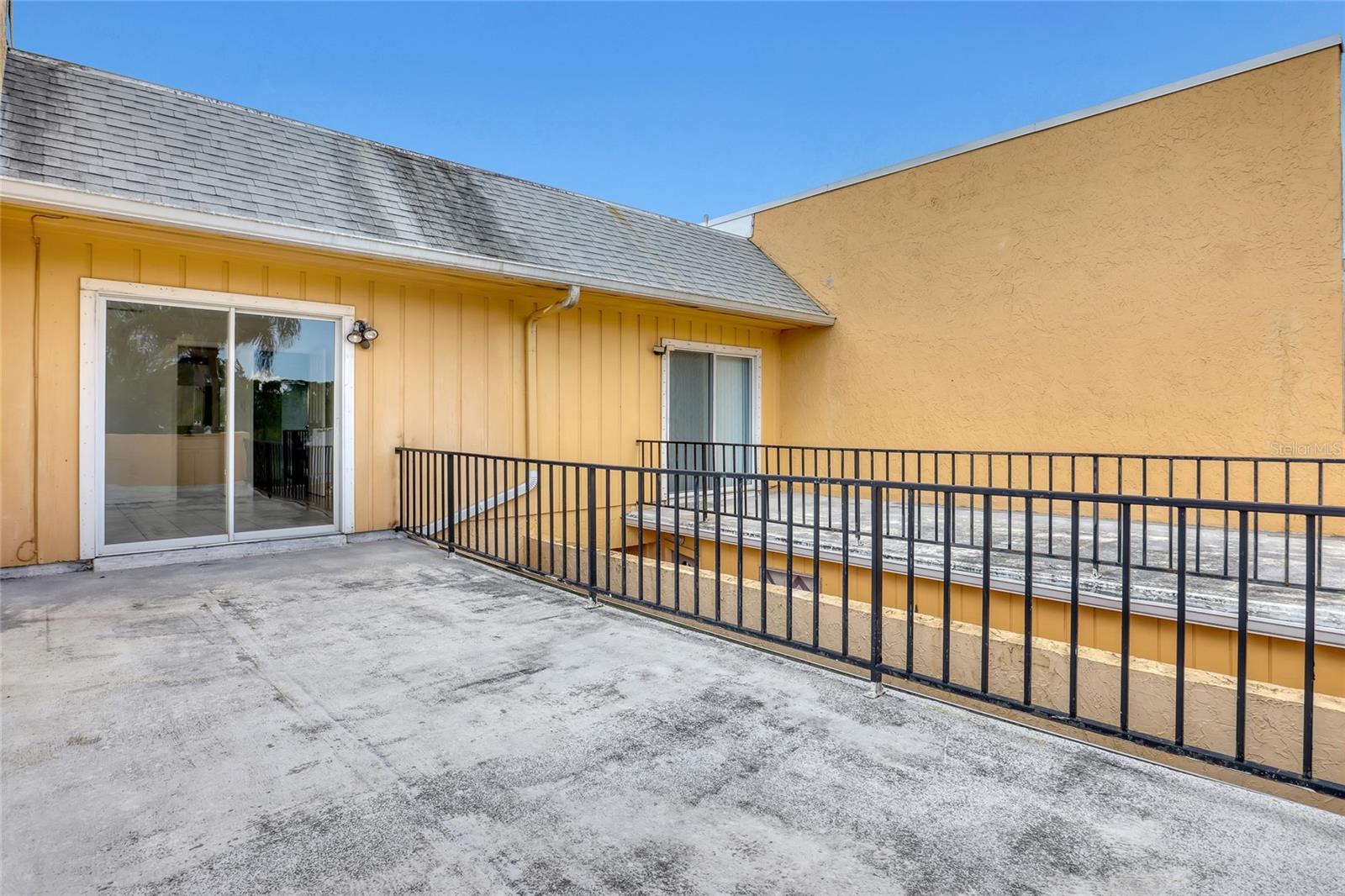 OAK PARK VILLAS OF BREVARD CONDO - Residential