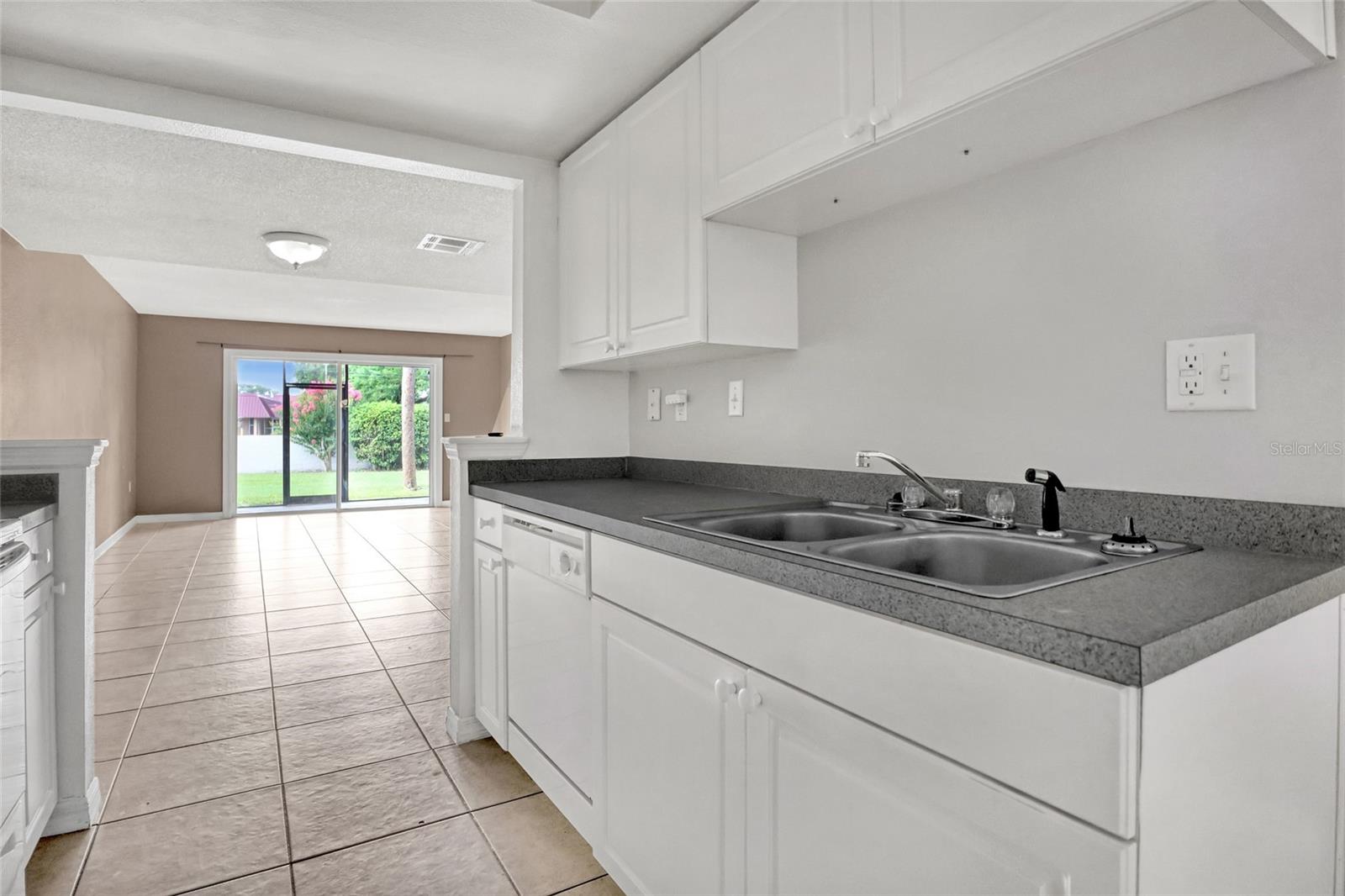 OAK PARK VILLAS OF BREVARD CONDO - Residential