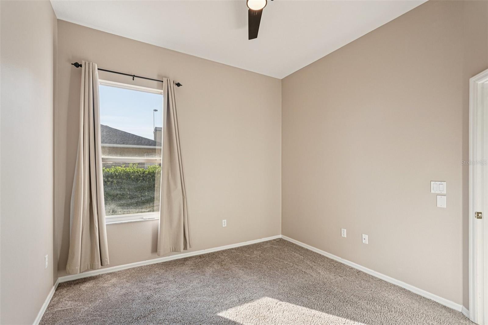 COUNTRY CREEK SUB PH 1 - Residential Lease