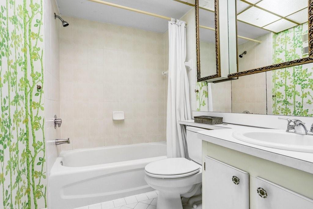 TREASURE SANDS CONDO - Residential